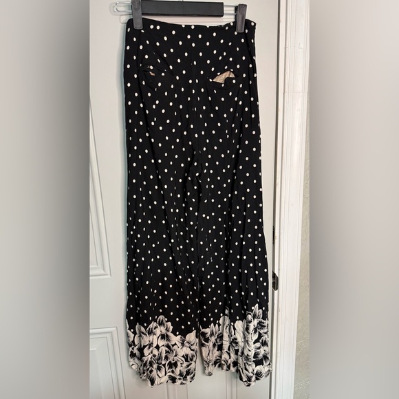 Anthropologie Ett:twa‎ Black and White Floral Wide-Leg Pants. Size 0 - Picture 3 of 6